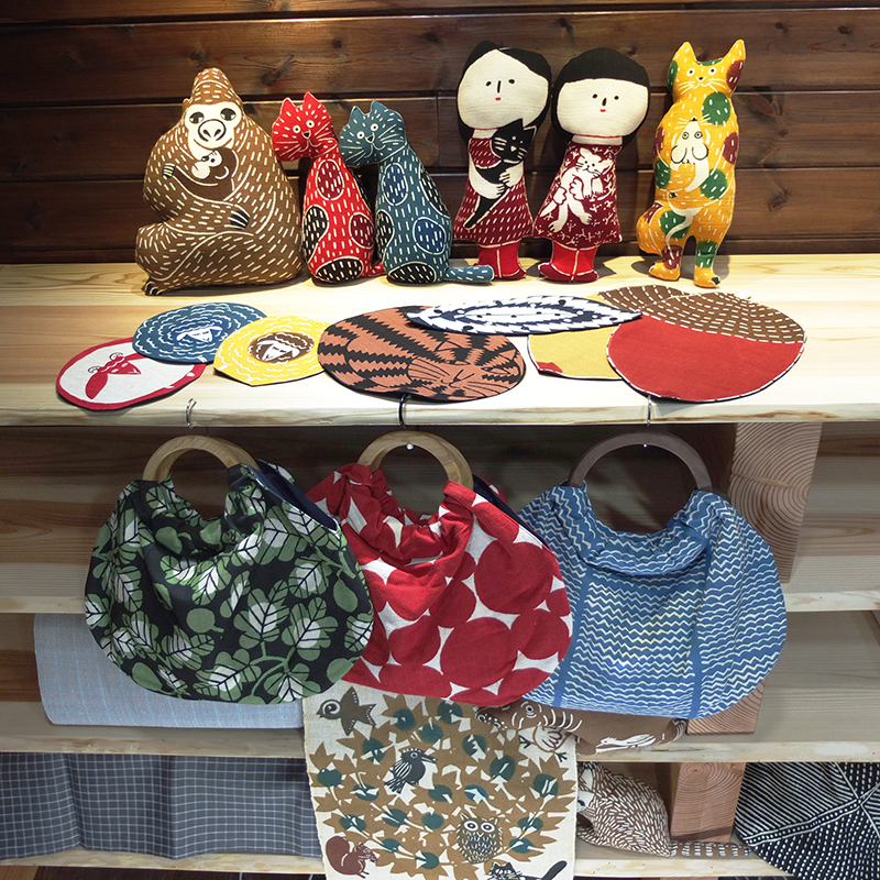 染色工房たかいさん家のかたぞめとつつがき きもの着付け教室なら東京日本橋 円居